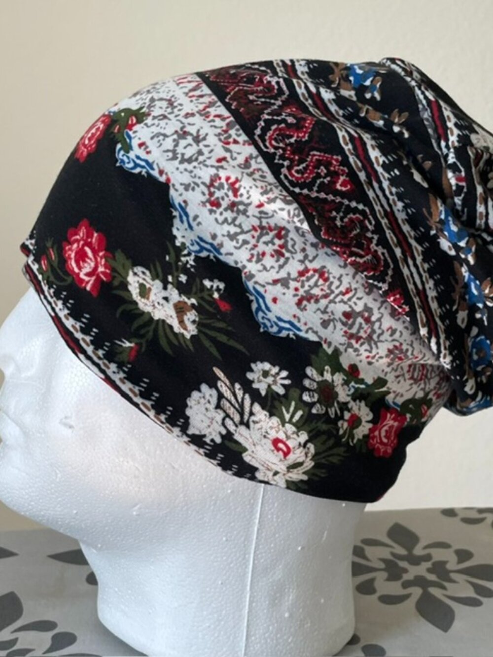 Women’s Floral Boho Slouch Beanie Hat Black Paisley Stretch Lightweight